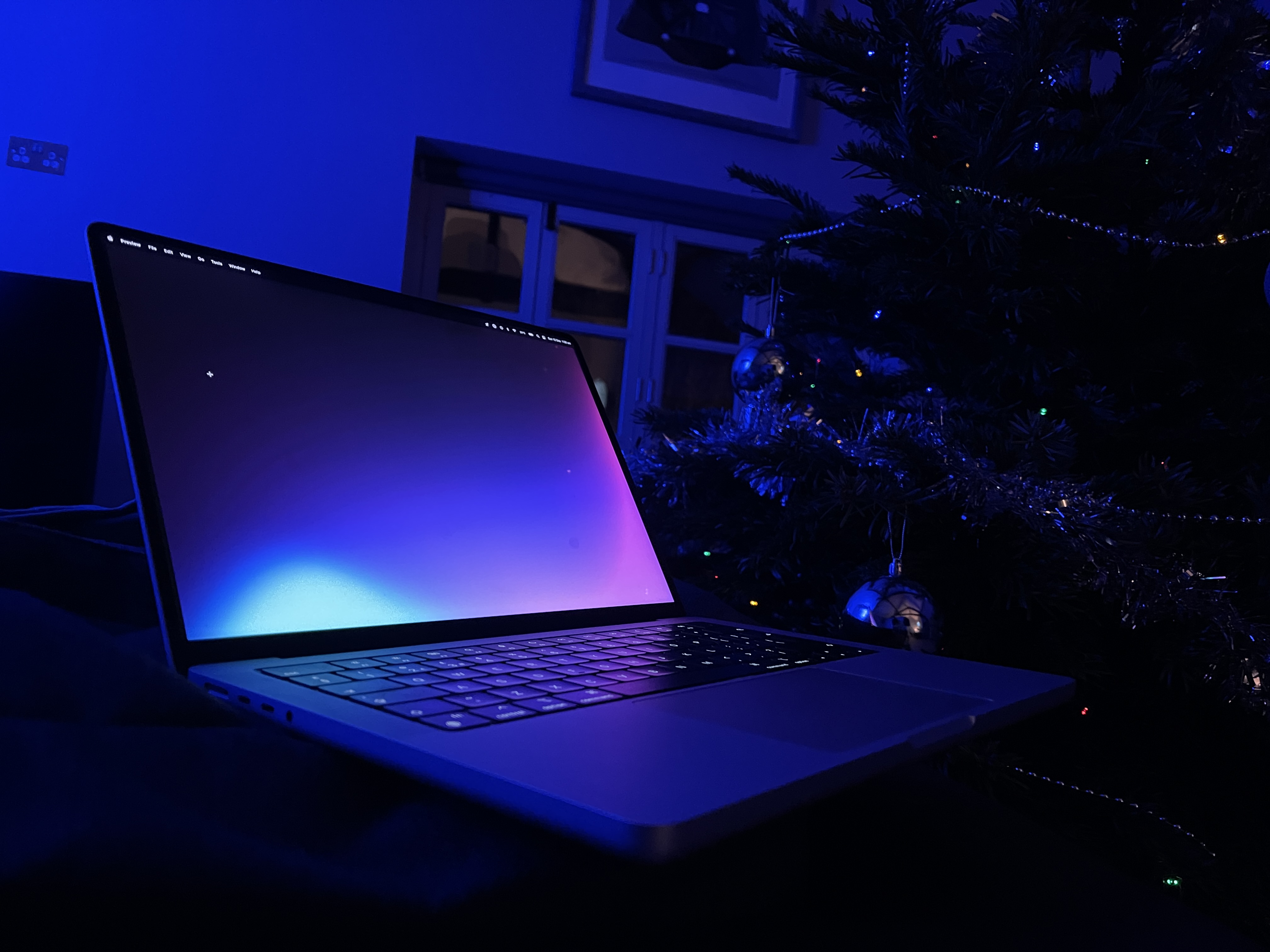 A photo of my new 14" Macbook Pro in silver